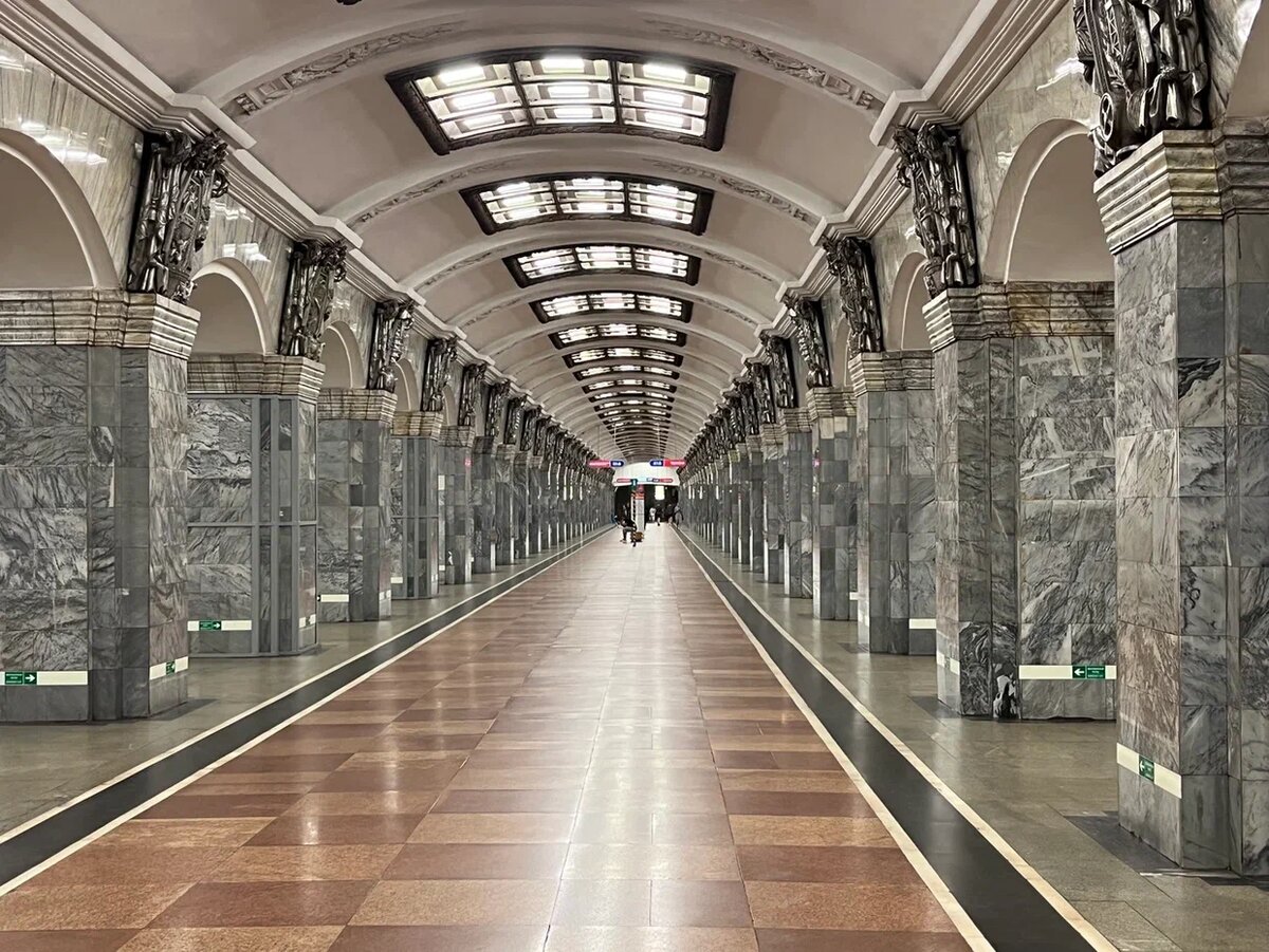 кировский завод санкт петербург метро