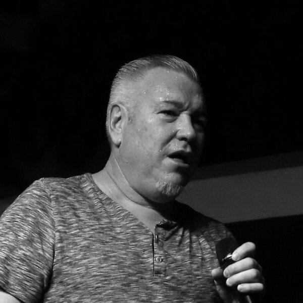    Умер фронтмен Smash Mouth Стив Харвелл