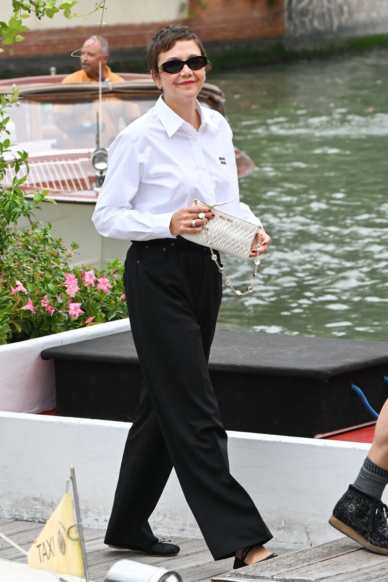 Мэгги Джилленхол в Miu Miu