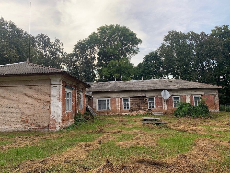    Усадьба Николая Бартрама в деревне Семёновка Льговского района