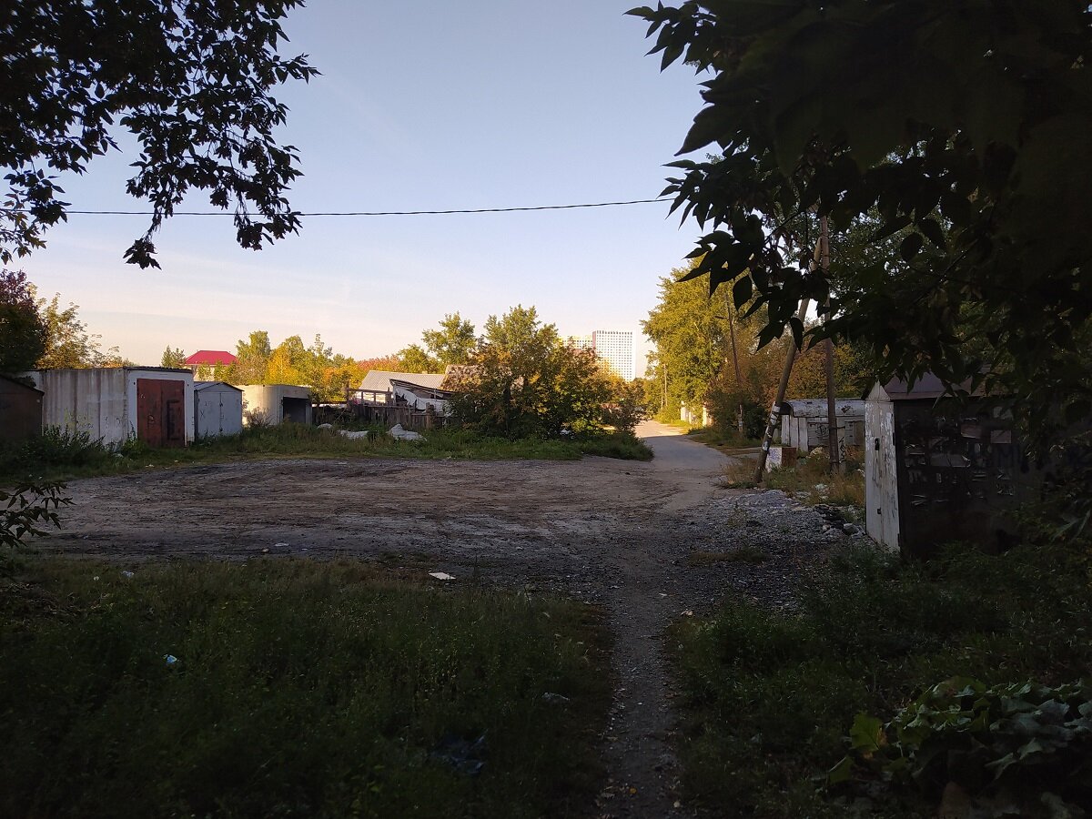 Улица Красноуфимская (Екатеринбург). Остатки старого антуража улицы Красноуфимской