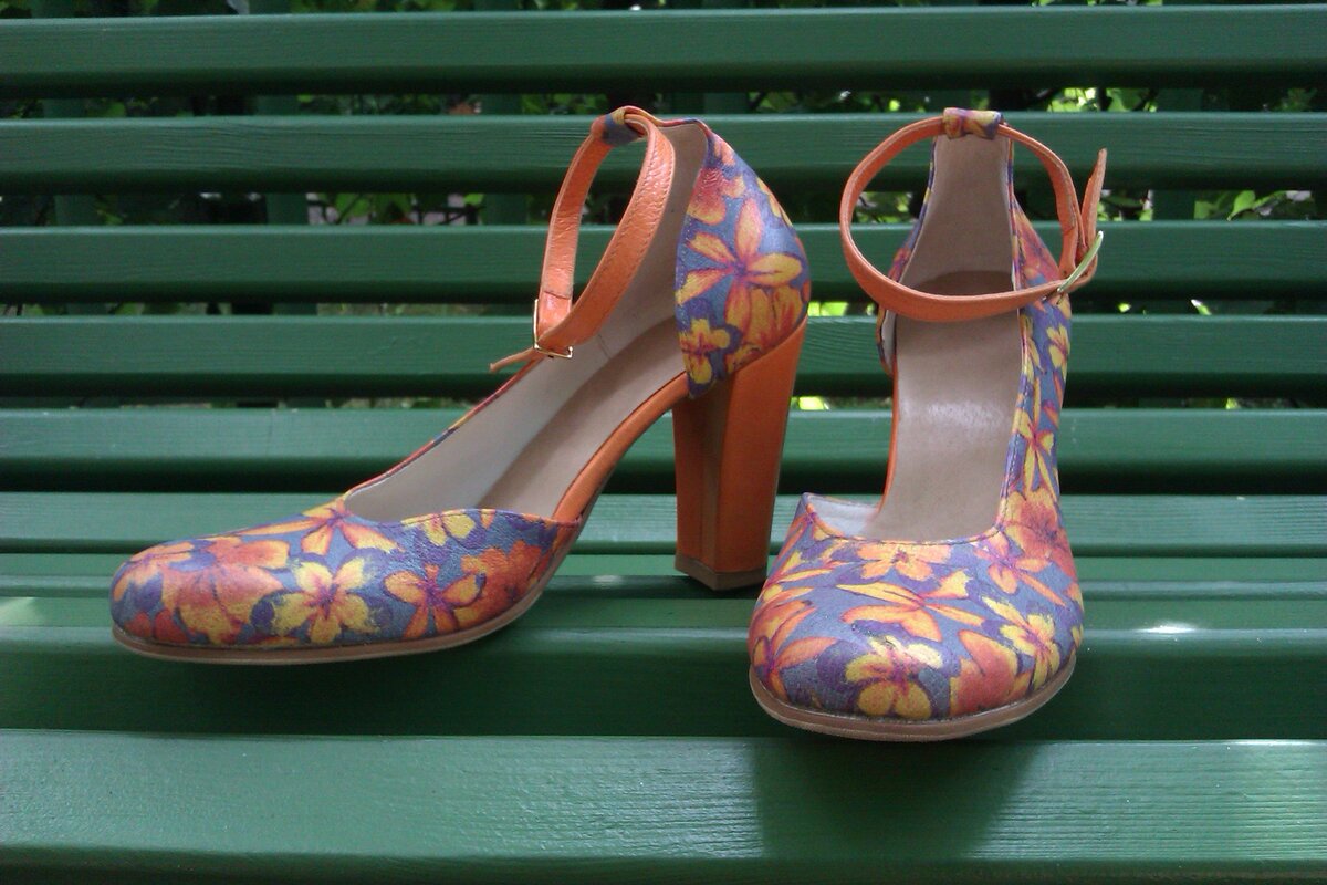 Полуоткрытые лодочки