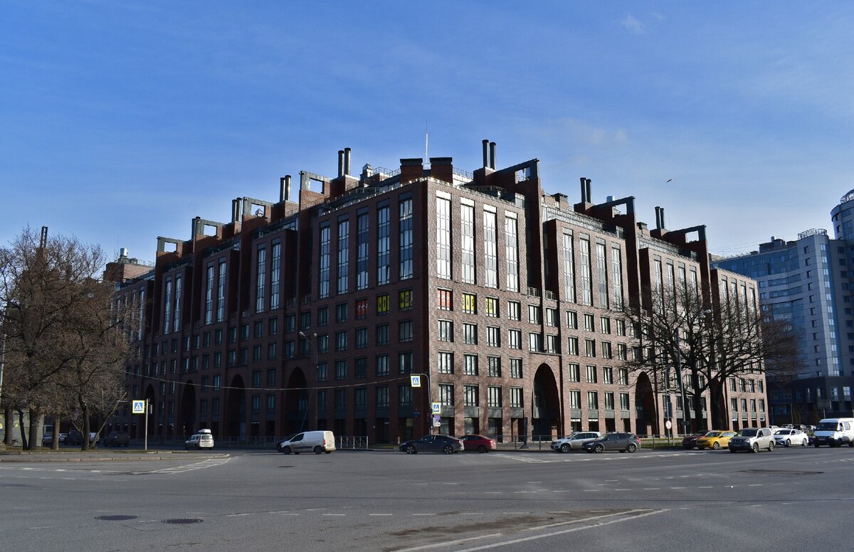 Вид на ЖК со стороны набережной реки Невы