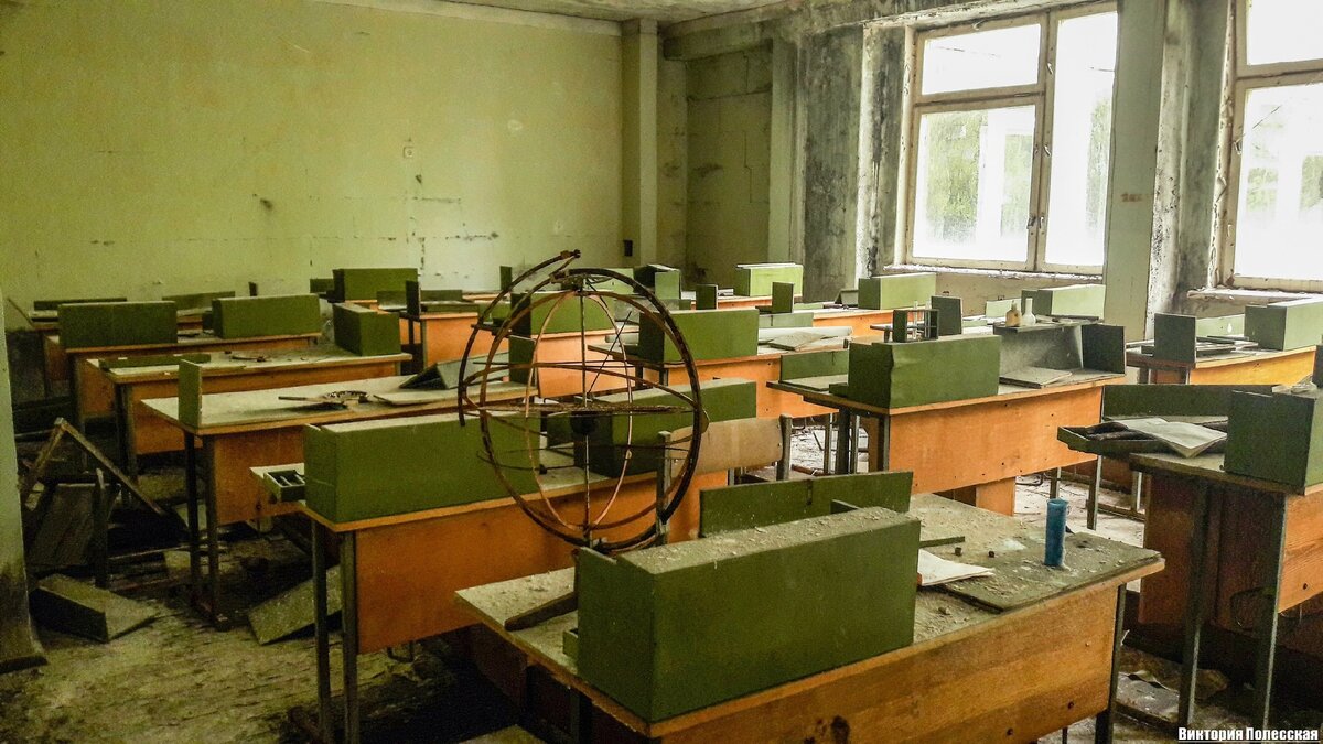Как выглядит советская школа Припяти, Чернобыльская зона отчуждения сегодня. Фото