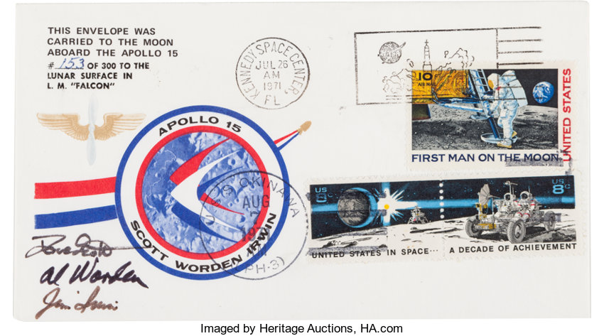 Тот самый лунный конверт с подписями трёх астронавтов (фото с сайта https://historical.ha.com/)