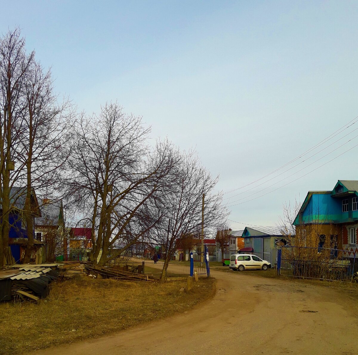 Кастрюли на заборе, на улицах колодцы, рассказываю, какой я увидела чувашскую деревню Москакасы