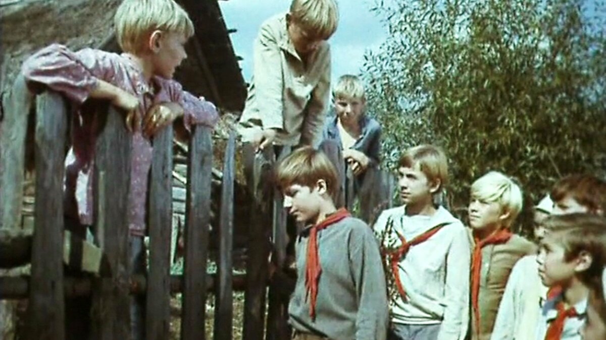 Кадры из кинофильма «Бронзовая птица» по одноимённой повести А. Рыбакова, 1974 год. Листайте, пожалуйста, используя стрелочку справа