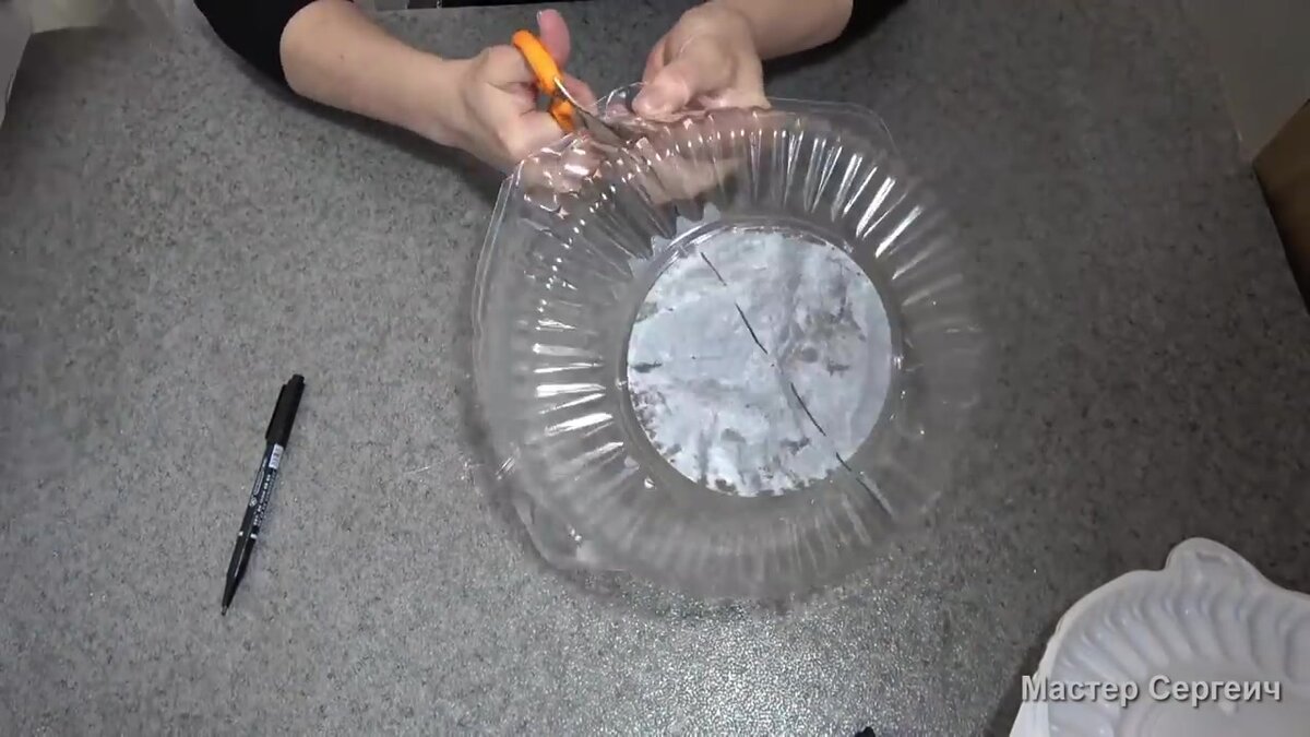 Поделка из крышки от торта