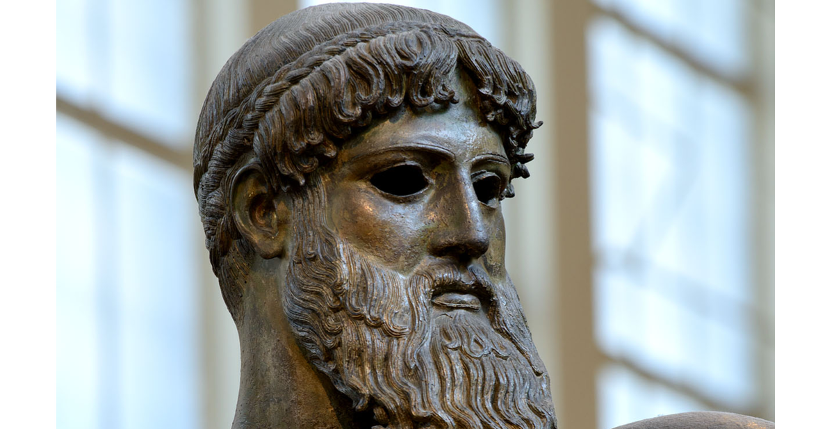 Зевс с мыса Артемисион. Древняя Греция. 460-450 гг. до н.э. Национальный археологический музей в Афинах.