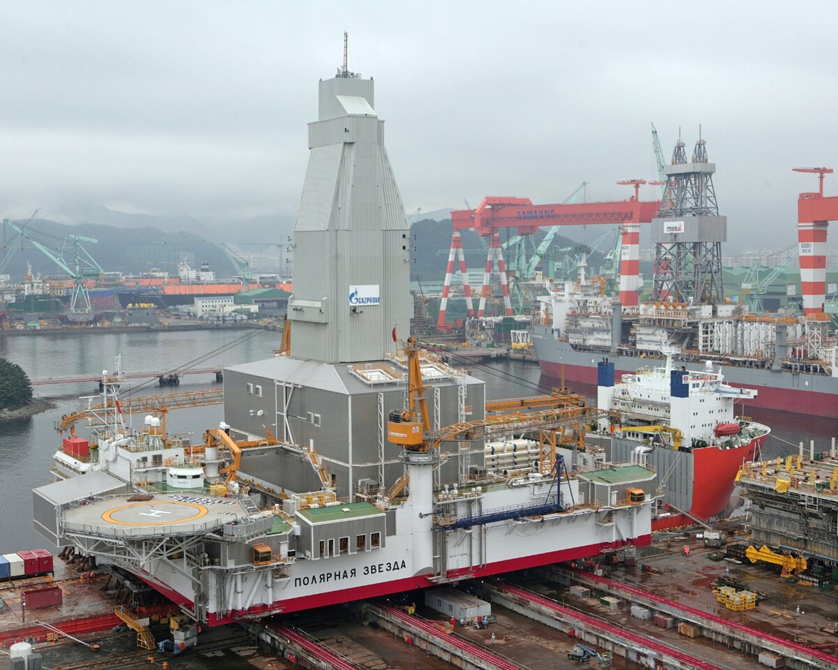 Буровая платформа "Полярная Звезда". Фото " Газпромфлот".