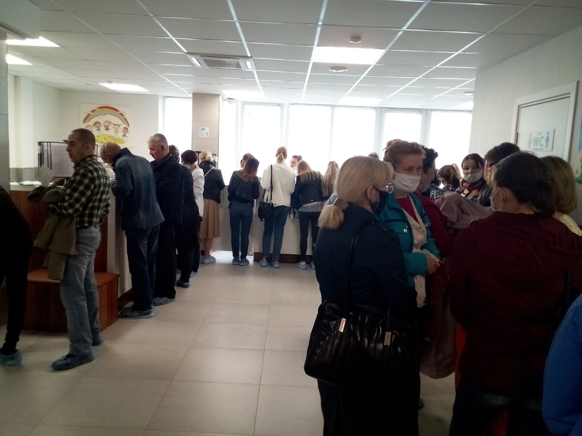 Медосмотр во время пика эпидемии. "Пир во время чумы". 