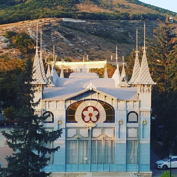 Лермонтовская галерея