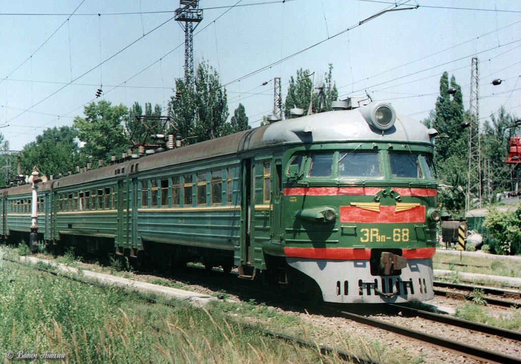 Эр под. Эр9п-68. Электричка эр9 СССР. Пассажирские вагоны эр2 МПС. Электропоезд эр9п РЖД.