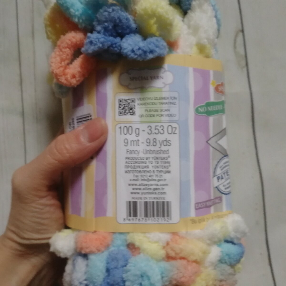 Не вру - в 100 граммах действительно 9 метров