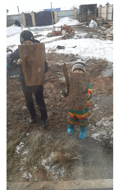 Детки нам тоже помогали