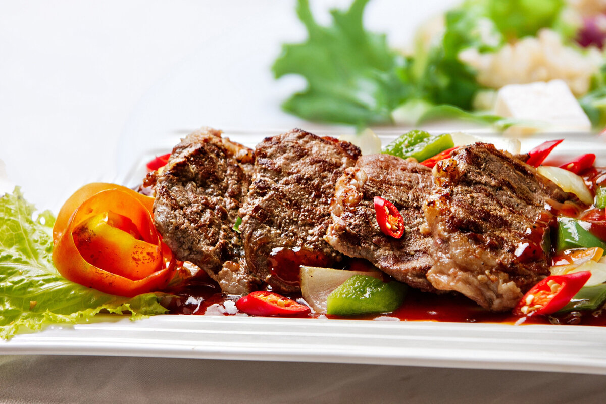Мясное блюдо // Фото: Pixabay / Rierosa222 
