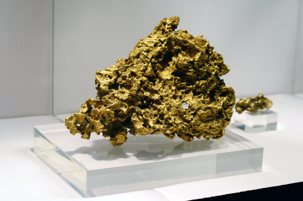 Самородок "Большой треугольник"