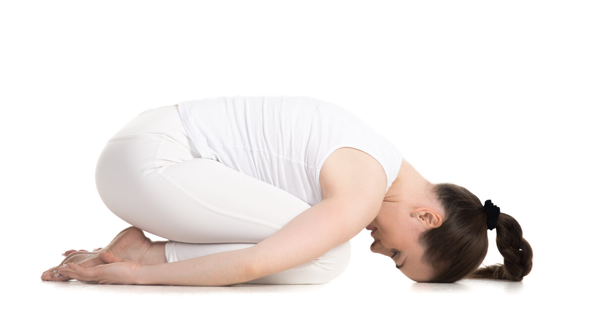 Йога на дому: 4 cамых простых и эффективных упражнения | Рамблергороскопы  | Дзен