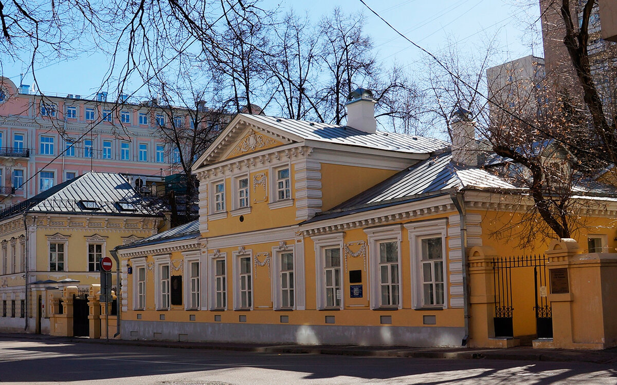 Реальные московские адреса литературных героев | Про Мой Район | Дзен