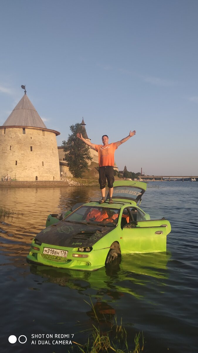 Как оказалось это отличное плавсредство! 