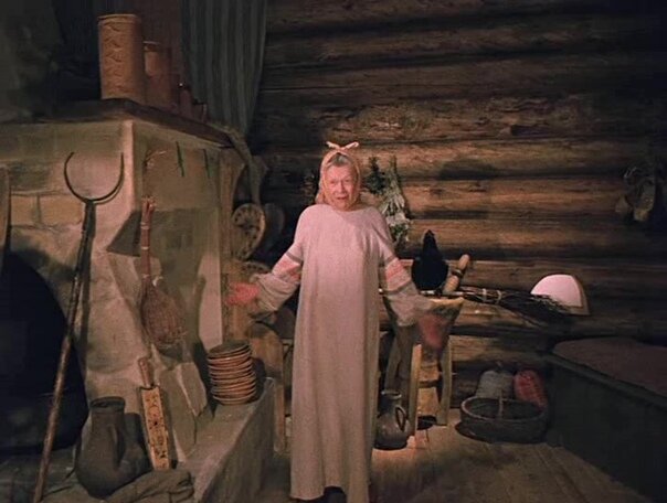 Кадр из фильма-сказки "Там на неведомых дорожках". Татьяна Пельцер в роли Бабы-Яги.