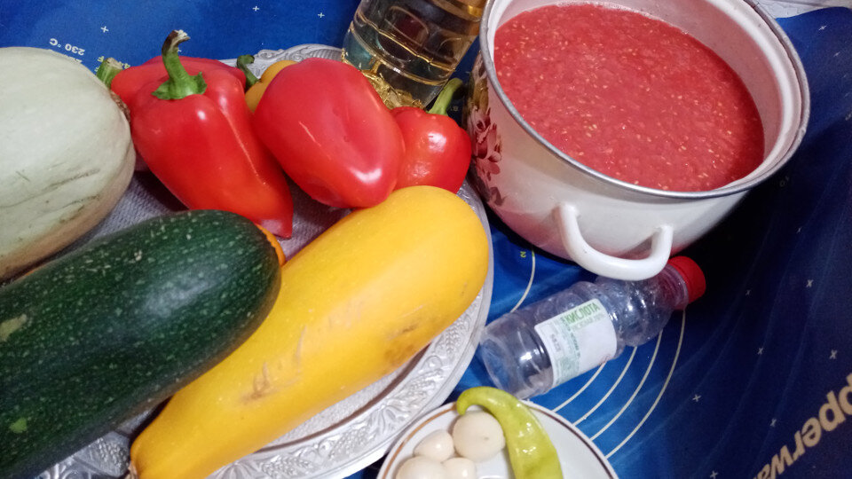 Ингредиенты для приготовления закуски из кабачков