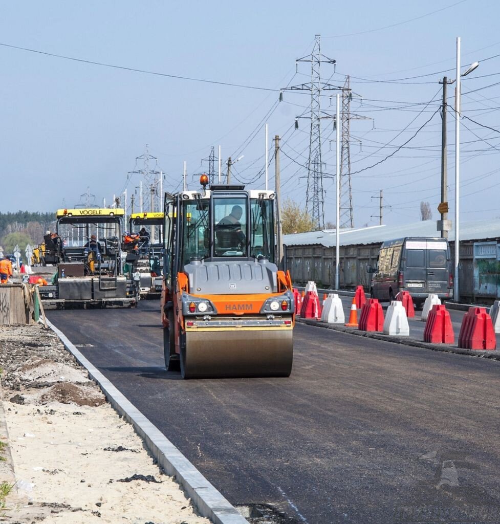 Основная часть средств, которые выделяются на строительство дороги, идут на сопутствующие расходы