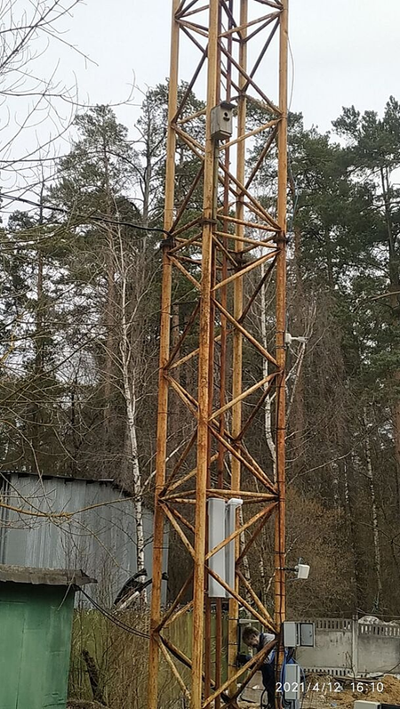 Секторные антенны имеют вертикальную прямоугольную форму.  