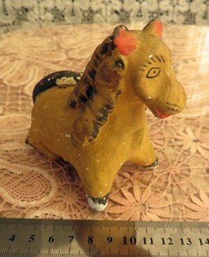 Мезрина (Никулина) А.А Игрушка дымковская. Лев желтый. 1920 - 1930-е гг.