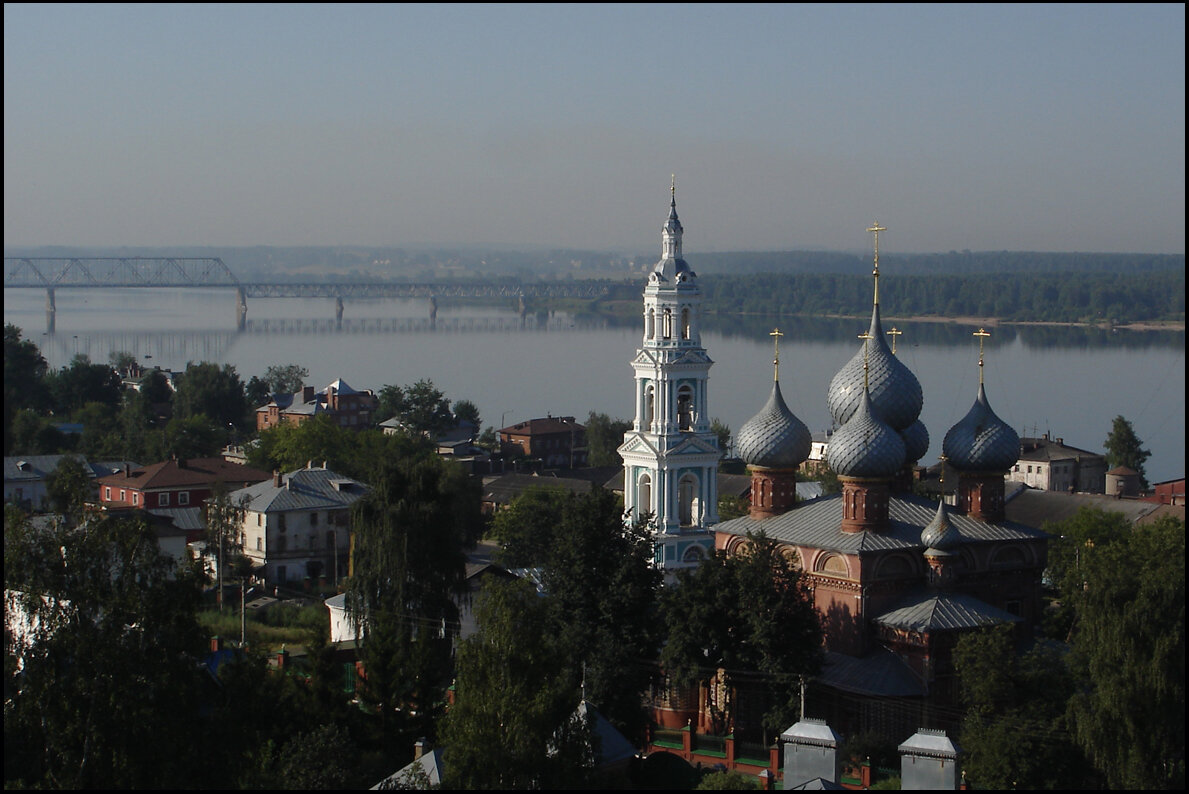 По Костроме интересно гулять самостоятельно. Фото: Дмитрий Мозжухин. Источник: wikimediacommons.org