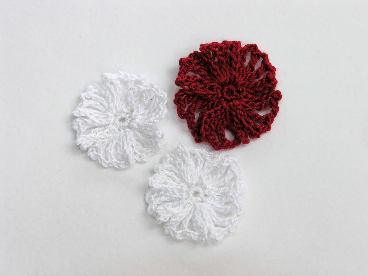 вязаные гвоздики крючком. букет из вязаных гвоздик. гвоздика крючком. вязаные гвоздики крючком. гвоздика крючком.