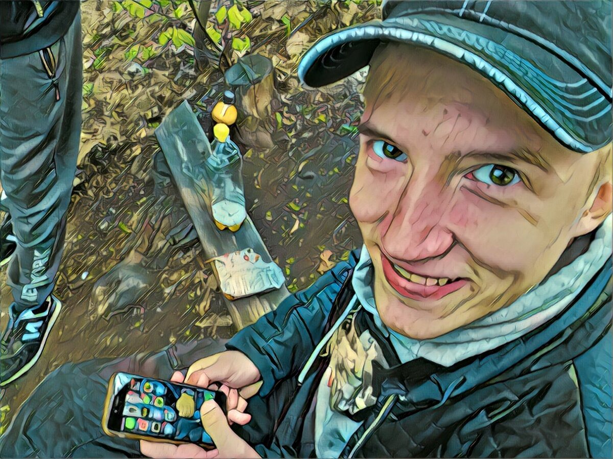 В лесу.