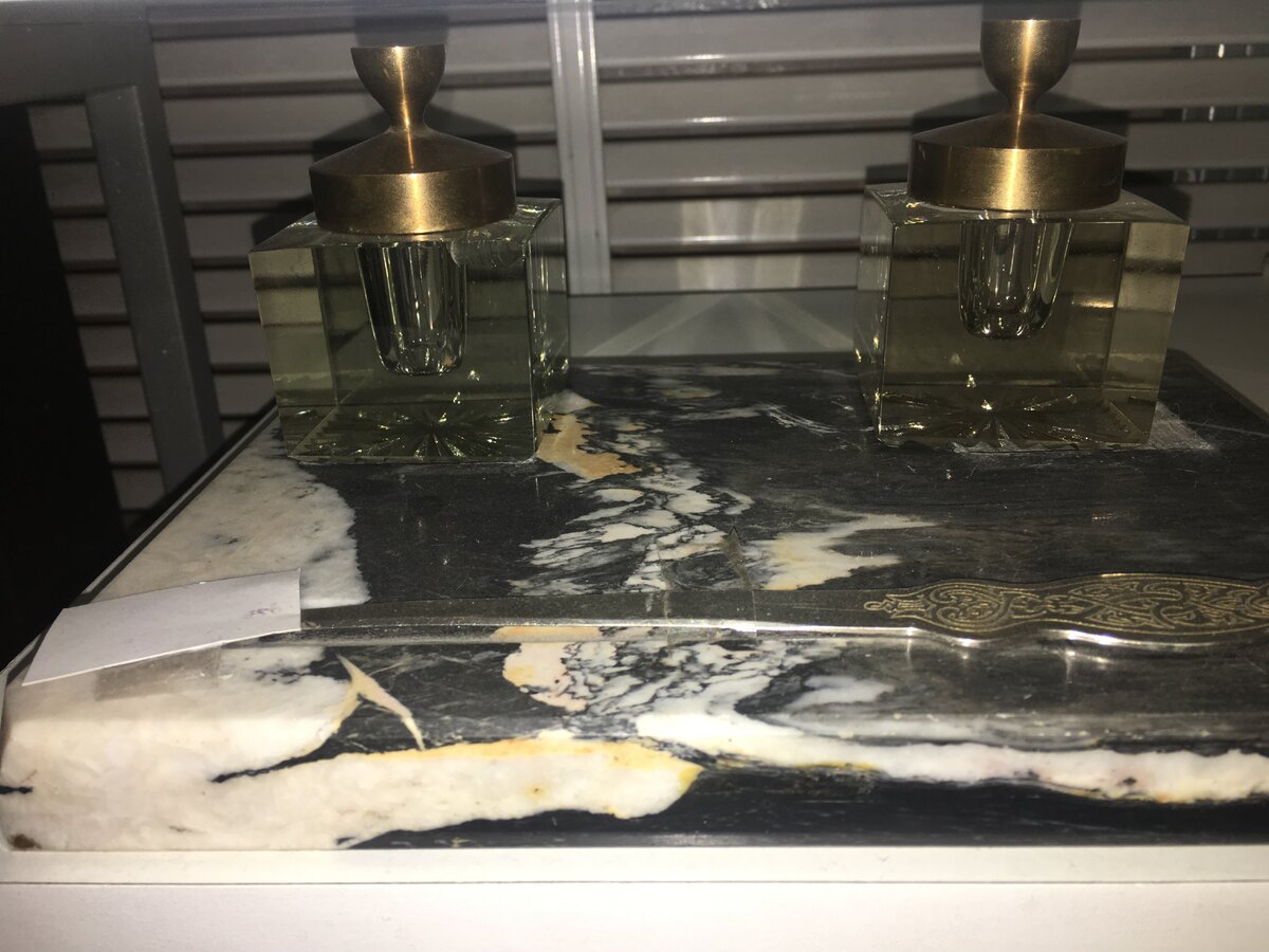 пришлось сильно умудриться чтобы заснять, стоит в закромах каких-то, не видно совсем такое чудо . 