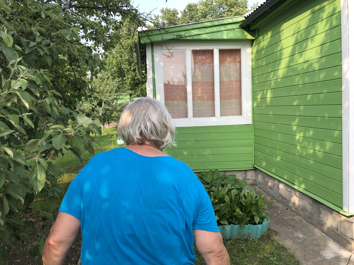 Тоже ситуация не горячая но неуютно Сельскососедская.. - Сосед делает пакости