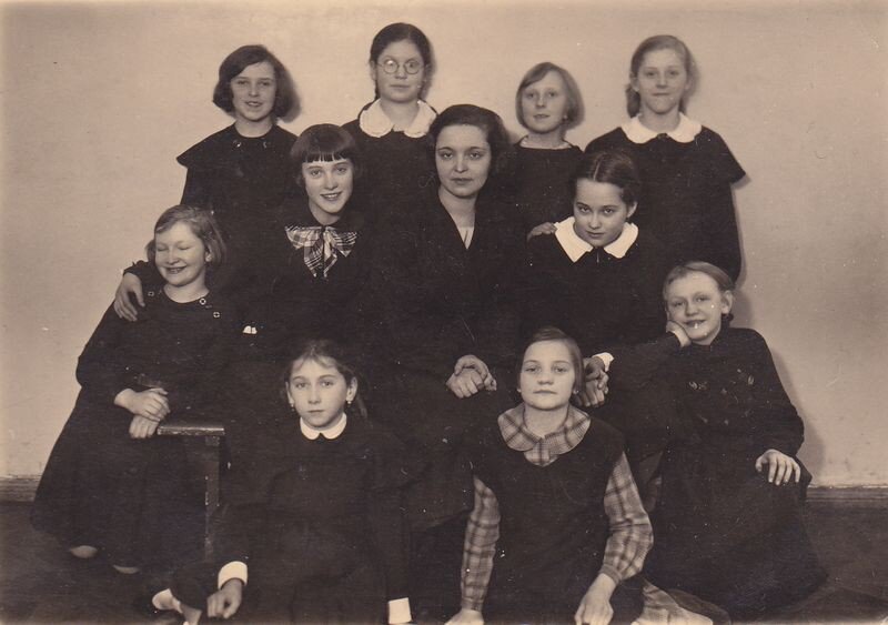 13-я основная школа, 1936 год (Латвия) http://www.russkije.lv/ru/lib/read/cytovich-15.html