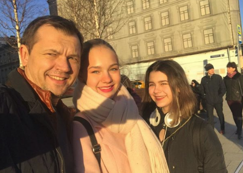 Кто жена, семья и дети красавчика актера Алексея Фатеева