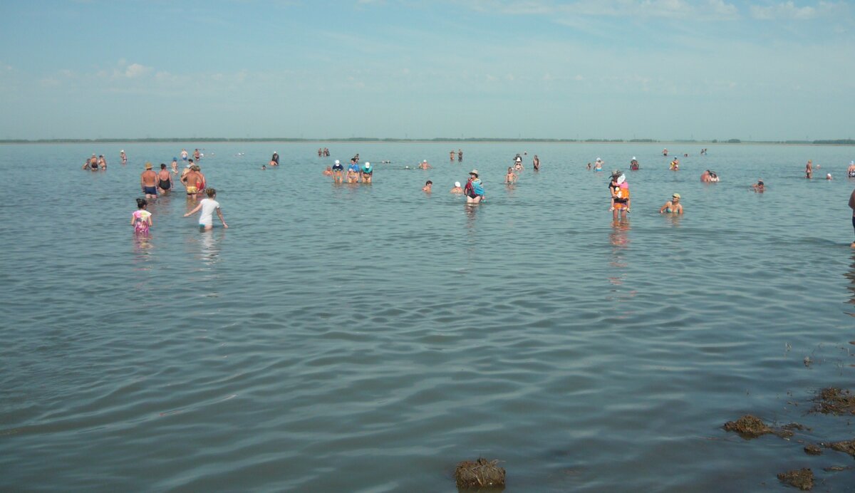 Озеры алтайского края. Мормышанское озеро Алтайский край. Отдых на соленых Озерах Алтайского края. Горка на Соленом озере в Алтае Новосибирск.