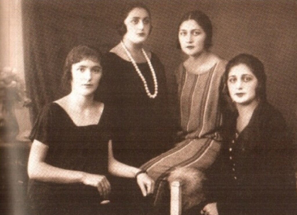 Рауф лакоба. Сария ахмедовна лакоба. Сария ахмедовна лакоба. Сария ахмедовна лакоба. Сария ахмедовна лакоба.