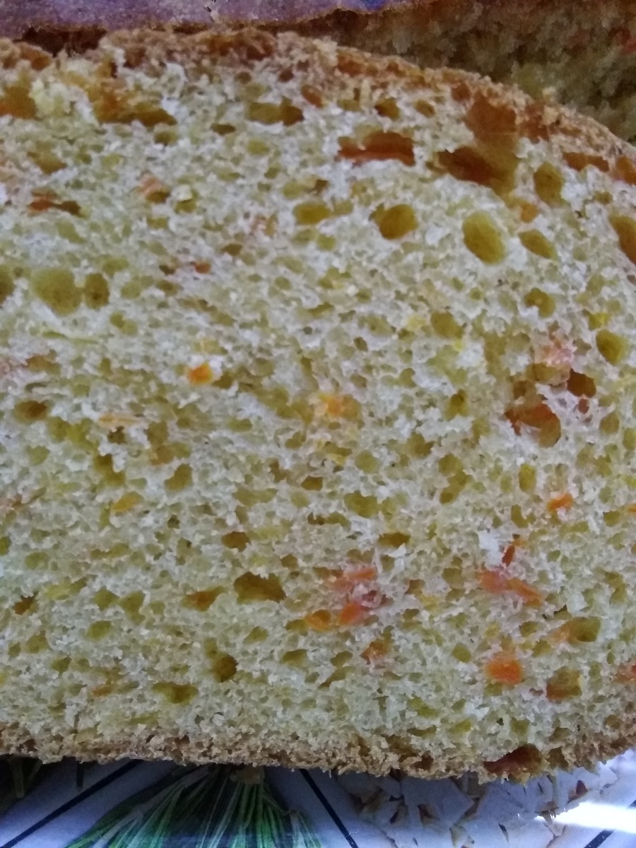 А здесь уже остыл, морковка видна