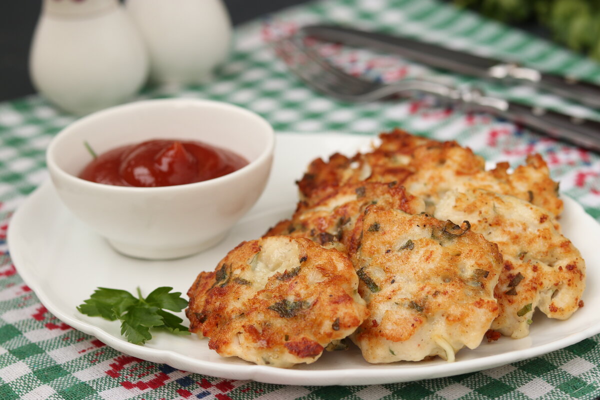 Куриные оладьи из рубленной груд
