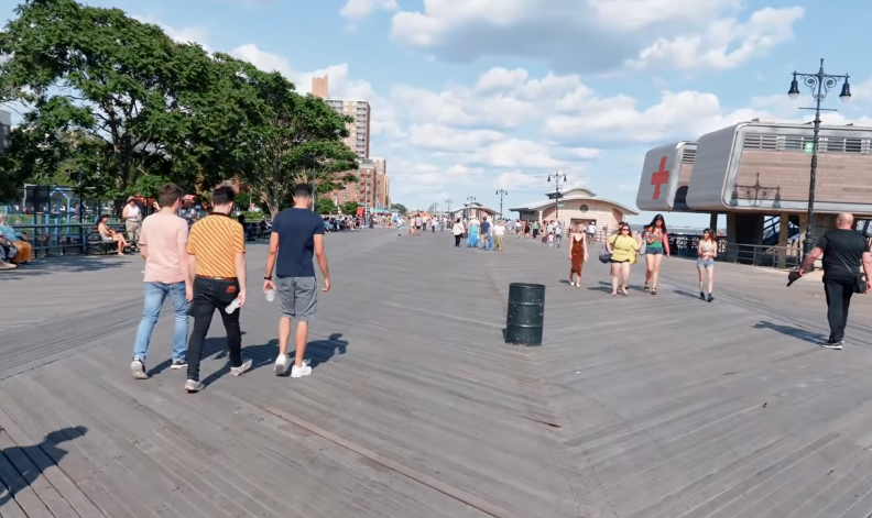 Отремонтированная набережная