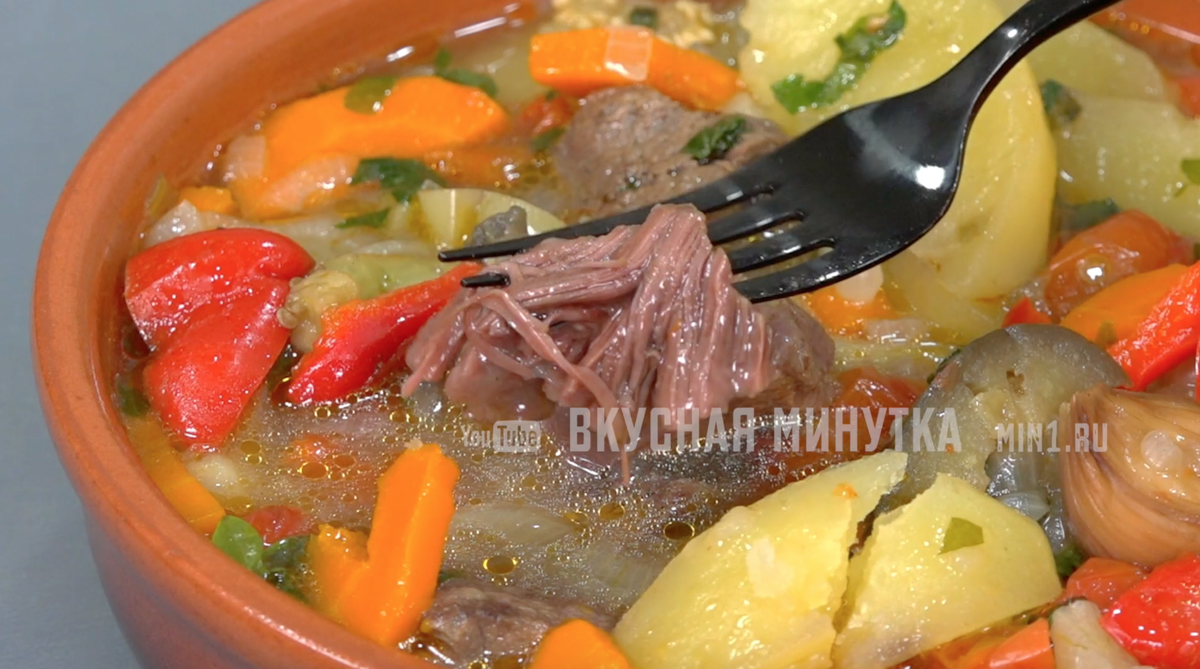 Кухня наизнанку рагу. Овощное рагу с фрикадельками. мясо в горшочках с картошкой. лагман с фасолью стручковой. лагман в мультиварке рецепты.