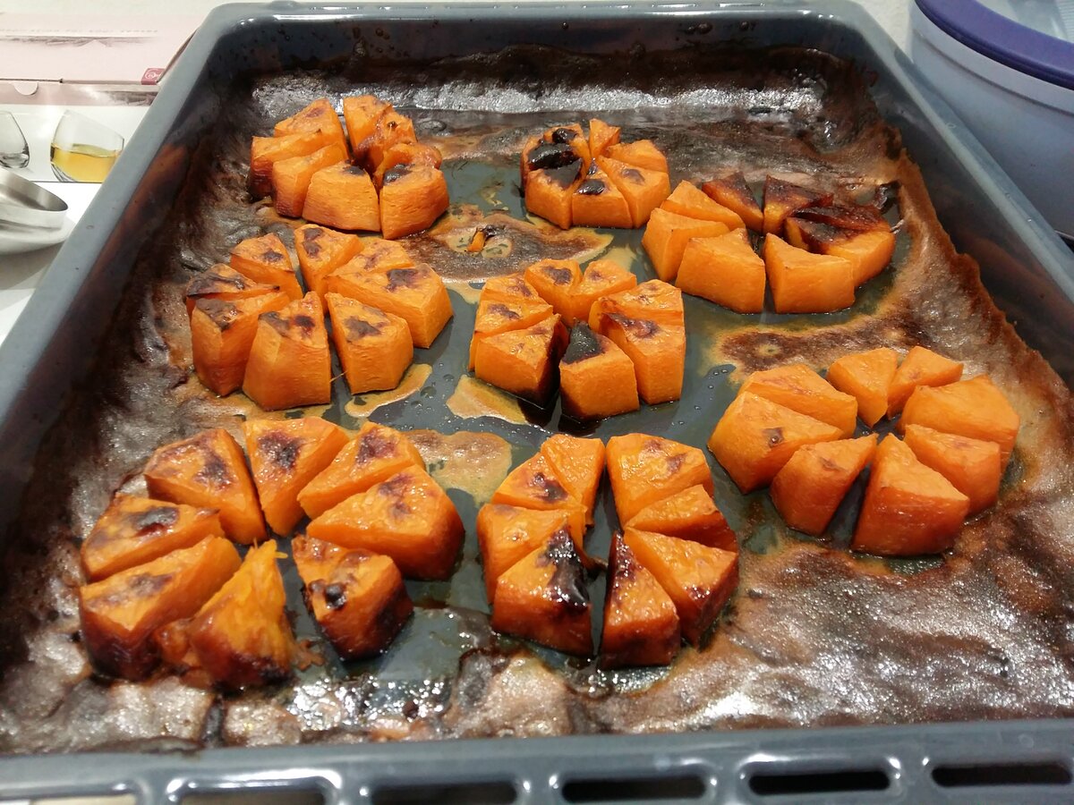 Один из примеров - печеная тыква.  Вкусно и полезно.