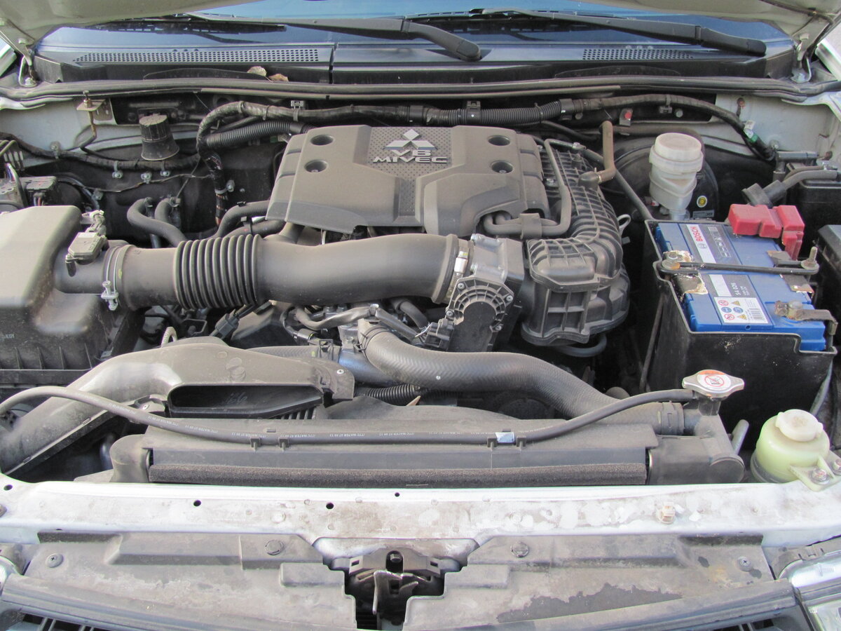 двигатель V6 222 л.с.