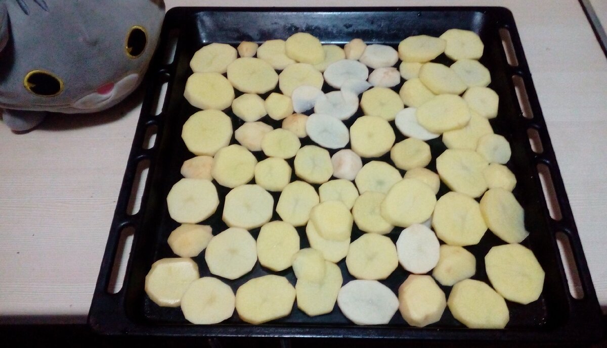 Буся  спрашивает: - "А где мясо?"