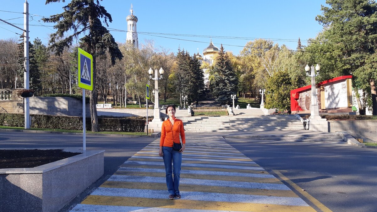 В ставрополе на комсомольском. Комсомольская горка Ставрополь. Комсомольская горка Екатеринбург Комсомольская 37. Ставрополь в ноябре.