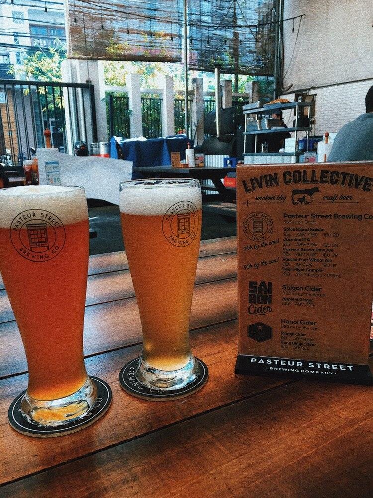 В Нячанге заведение с крафтом называется LIVIN