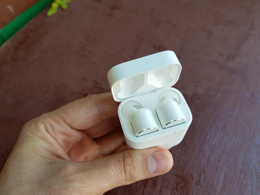 Разрядился кейс airpods