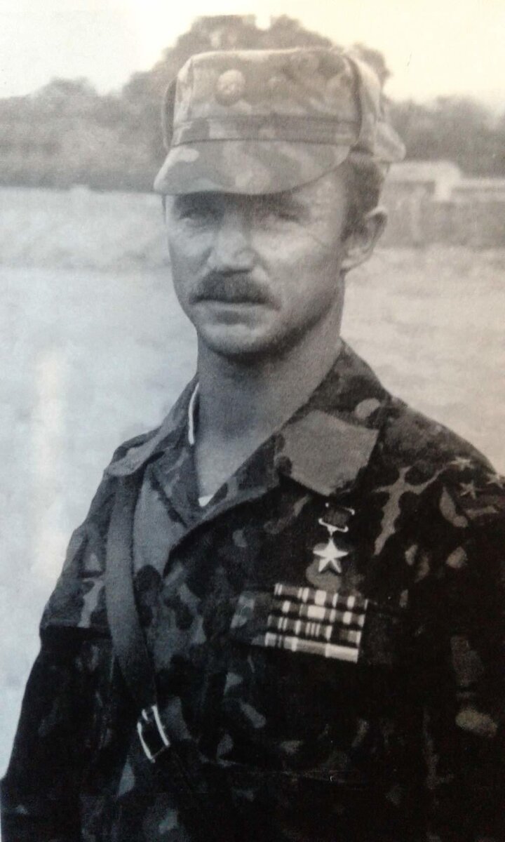 Генерал Востротин Валерий Александрович