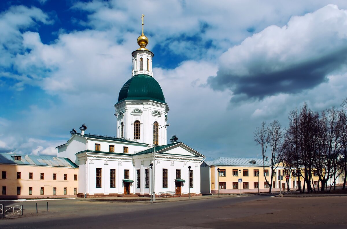 саров храмы и монастыри